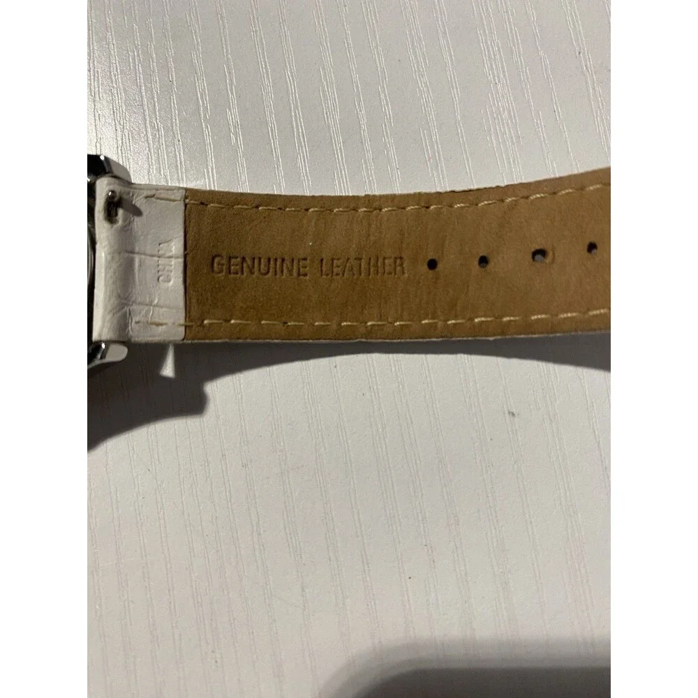 Guess Waterpro Womens Watch G10575L Silver Tone Rhinestone Bezel White Leather